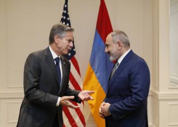 Блинкен отметил необходимость всеобъемлющего и долгосрочного урегулирования нагорно-карабахского конфликта