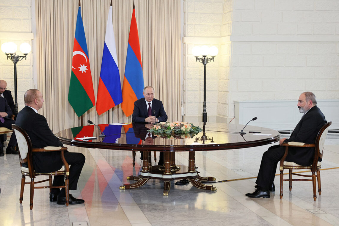 Поблагодарив в очередной раз Путина, Пашинян и Алиев поедут за реальным урегулированием в Брюссель и Вашингтон