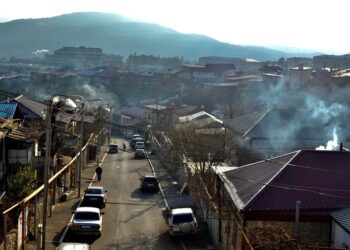 Паспорт в обмен на свободу: почему армяне Нагорного Карабаха не хотят принимать гражданство Азербайджана